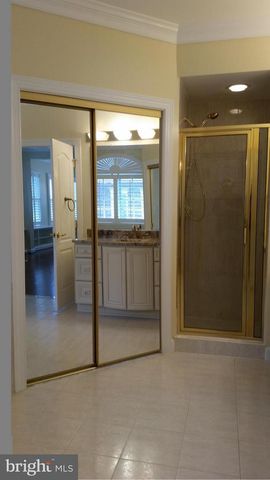 1632 COLONIAL HILLS DR, Mclean, VA 22102