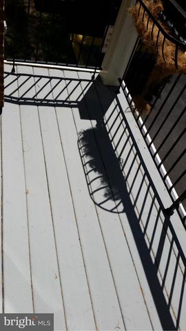 1632 COLONIAL HILLS DR, Mclean, VA 22102