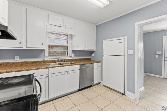 103 Woodlawn Avenue, Warner Robins, GA 31093