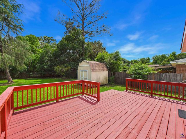 103 Woodlawn Avenue, Warner Robins, GA 31093