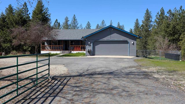 4807 E Chatteroy Rd, Chattaroy, WA 99003