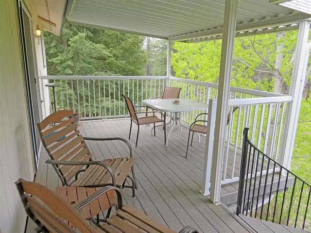 4807 E Chatteroy Rd, Chattaroy, WA 99003