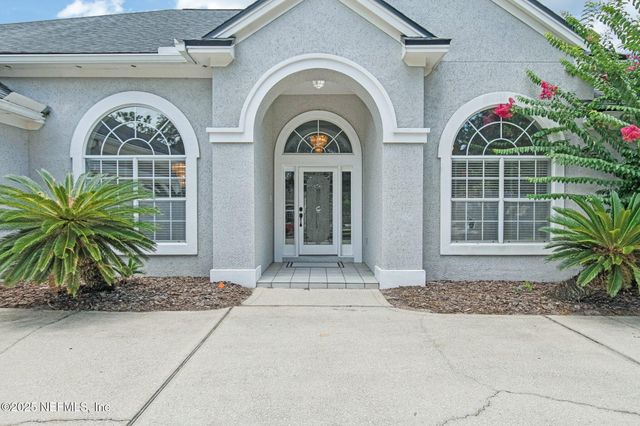8205 BAY TREE Lane, Jacksonville, FL 32256
