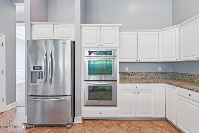 8205 BAY TREE Lane, Jacksonville, FL 32256