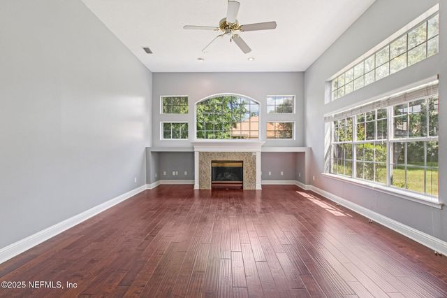 8205 BAY TREE Lane, Jacksonville, FL 32256