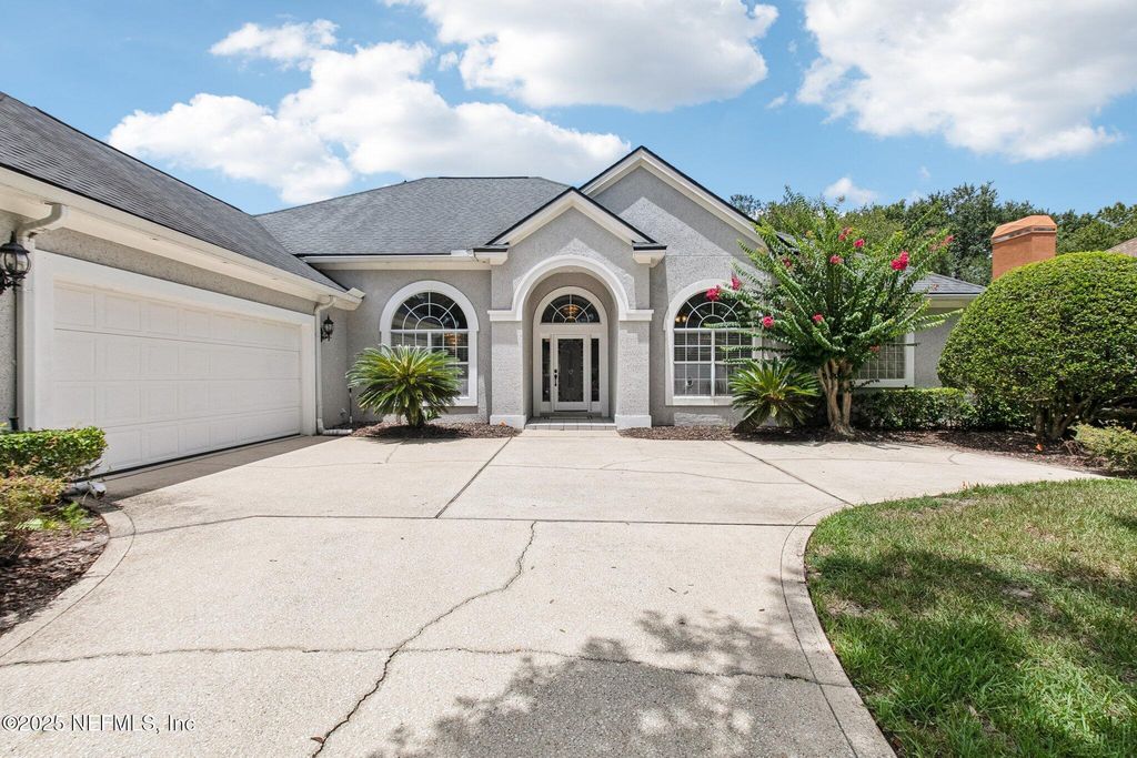 8205 BAY TREE Lane, Jacksonville, FL 32256