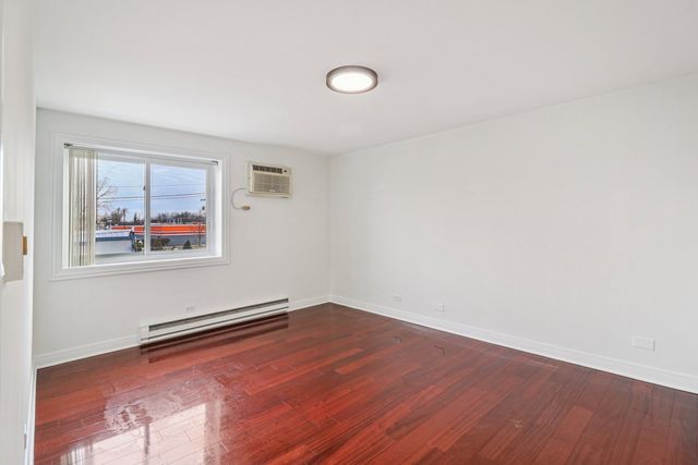2333 N Neva Avenue 101C, Chicago, IL 60707