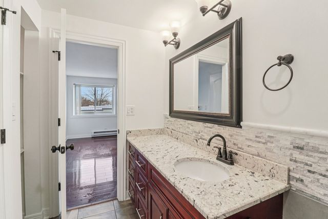 2333 N Neva Avenue 101C, Chicago, IL 60707