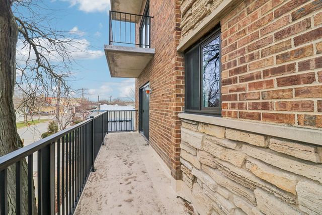 2333 N Neva Avenue 101C, Chicago, IL 60707