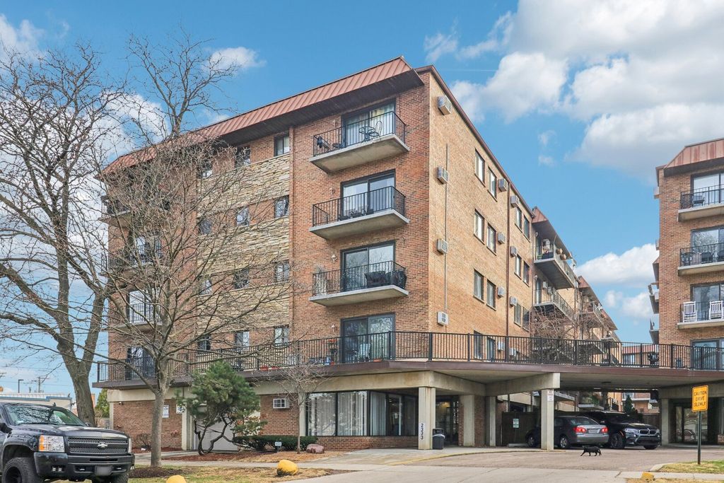2333 N Neva Avenue 101C, Chicago, IL 60707