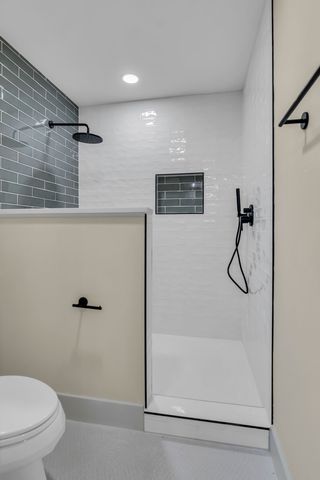 5529 Wood View Street, North Richland Hills, TX 76180