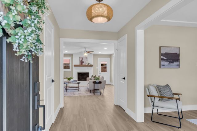 5529 Wood View Street, North Richland Hills, TX 76180