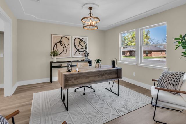 5529 Wood View Street, North Richland Hills, TX 76180