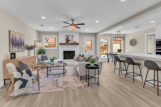 5529 Wood View Street, North Richland Hills, TX 76180