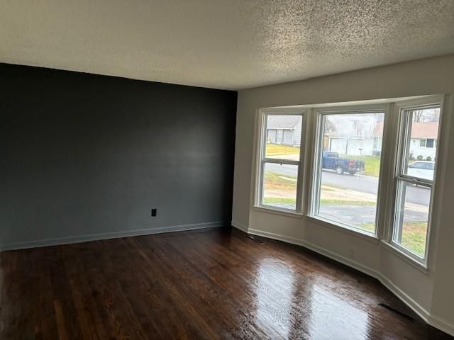 13628 Applewood Drive, Grandview, MO 64030