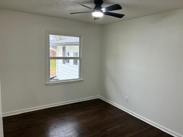 13628 Applewood Drive, Grandview, MO 64030