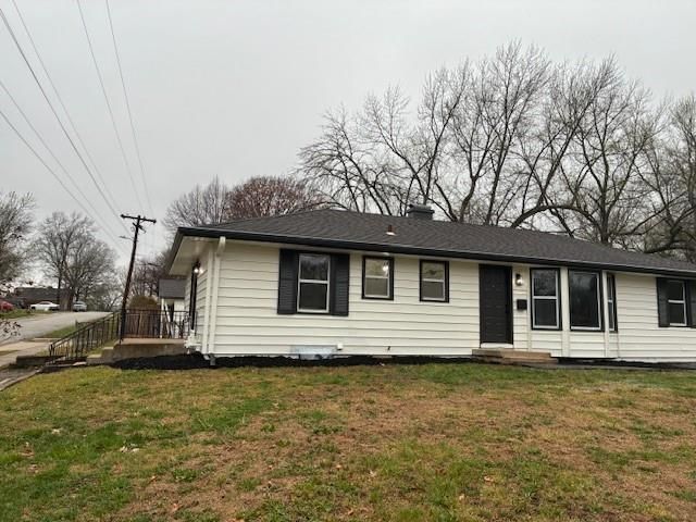 13628 Applewood Drive, Grandview, MO 64030