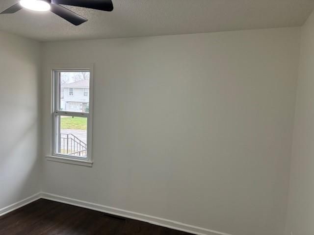 13628 Applewood Drive, Grandview, MO 64030