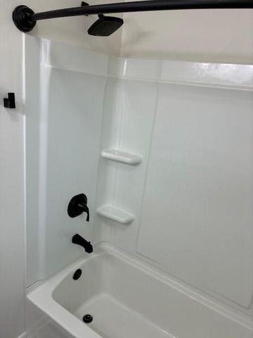 13628 Applewood Drive, Grandview, MO 64030