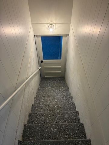 13628 Applewood Drive, Grandview, MO 64030