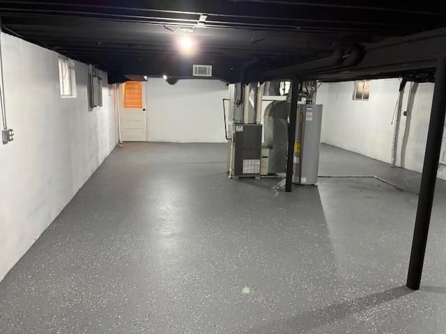 13628 Applewood Drive, Grandview, MO 64030