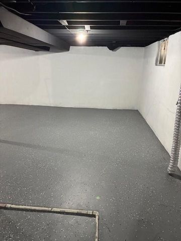 13628 Applewood Drive, Grandview, MO 64030