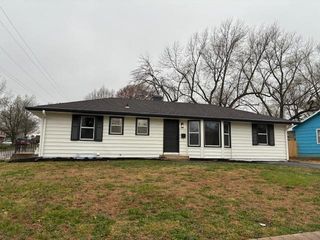 13628 Applewood Drive, Grandview, MO 64030