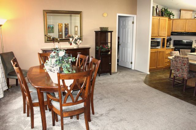 20055 Highway 62 UNIT 49, Shady Cove, OR 97539