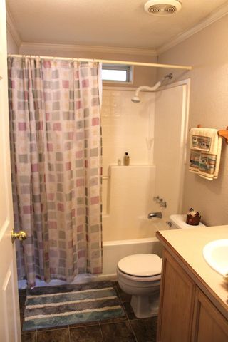 20055 Highway 62 UNIT 49, Shady Cove, OR 97539