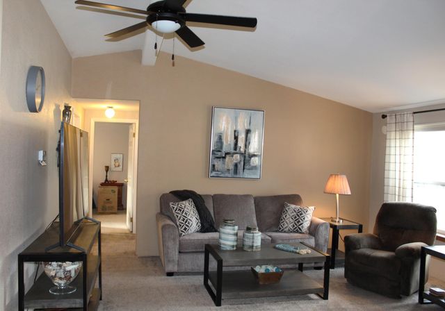 20055 Highway 62 UNIT 49, Shady Cove, OR 97539