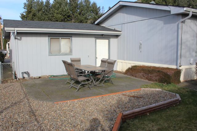 20055 Highway 62 UNIT 49, Shady Cove, OR 97539