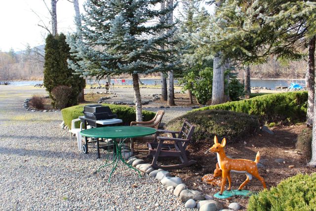 20055 Highway 62 UNIT 49, Shady Cove, OR 97539