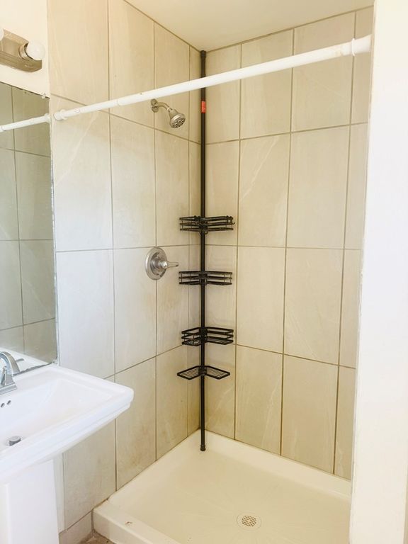 Image 10 of property listing at 2464 Oxford Ave, San Angelo, TX 76904