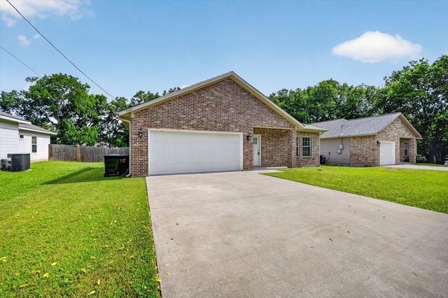4404 Harris Street, Greenville, TX 75401