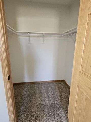 915 Sutherland Avenue, Janesville, WI 53545