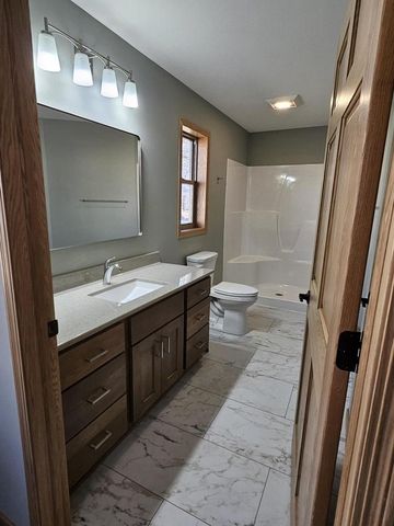 915 Sutherland Avenue, Janesville, WI 53545