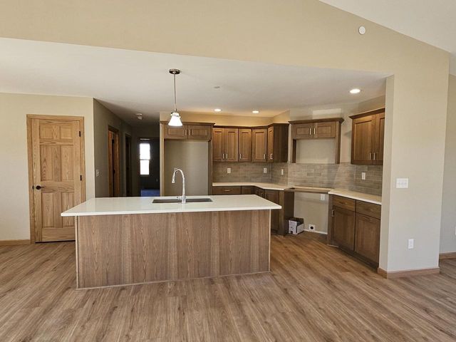 915 Sutherland Avenue, Janesville, WI 53545