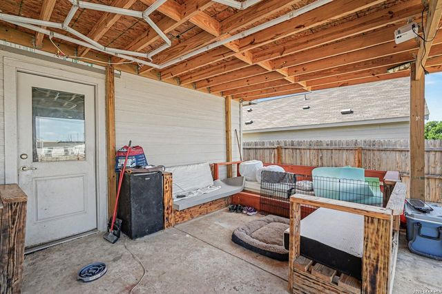 530 Primrose Ln, San Antonio, TX 78227