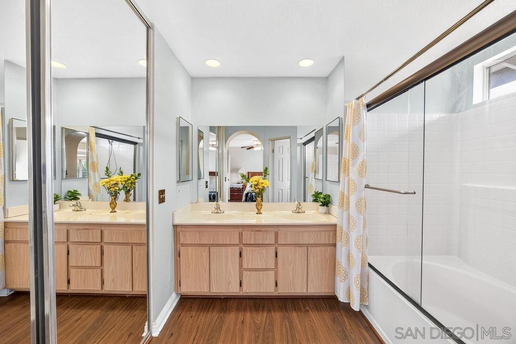 Image 26 of property listing at 1380 Plaza Vista, San Diego, CA 92114
