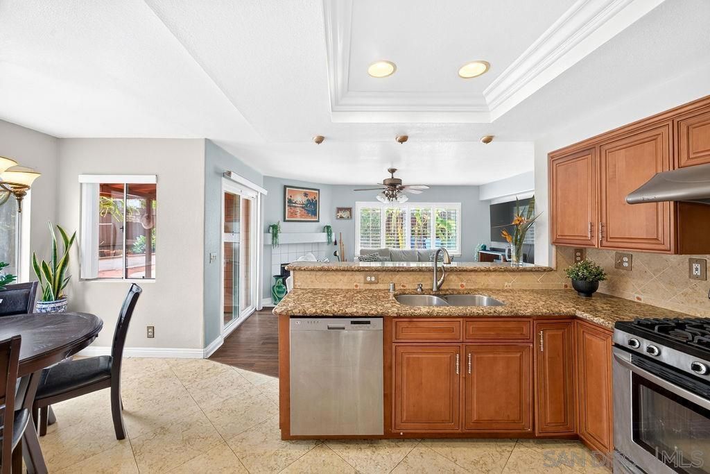 Image 29 of property listing at 1380 Plaza Vista, San Diego, CA 92114