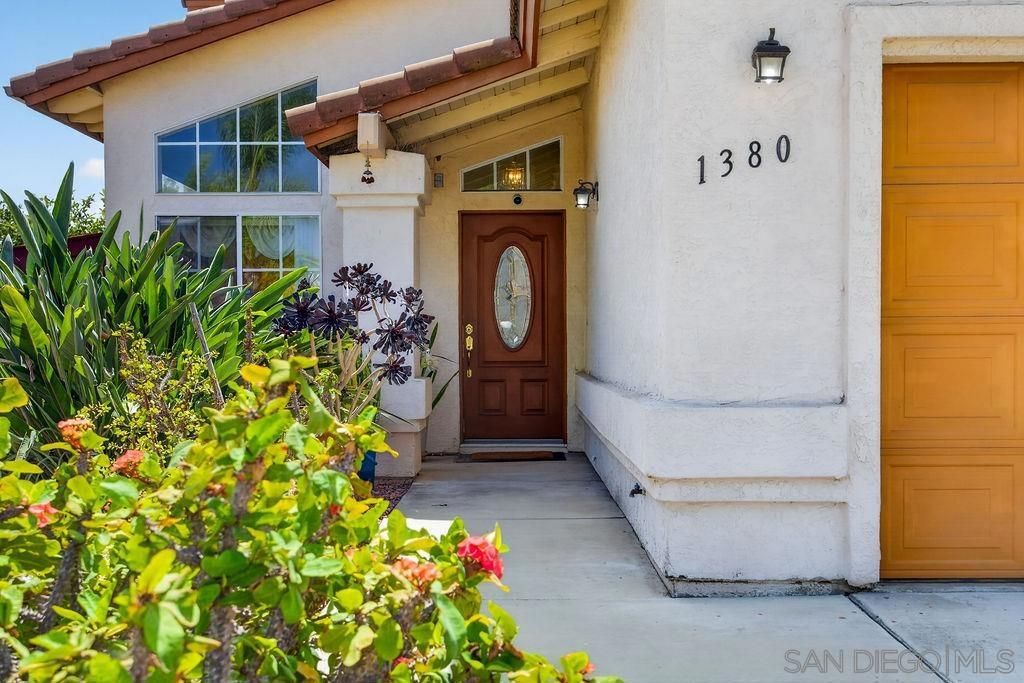 Image 33 of property listing at 1380 Plaza Vista, San Diego, CA 92114