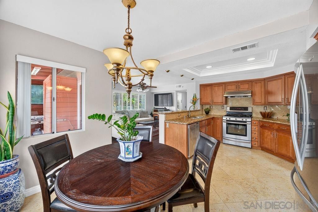 Image 38 of property listing at 1380 Plaza Vista, San Diego, CA 92114