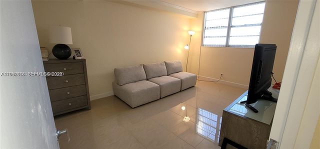 3001 S Ocean Dr 825, Hollywood, FL 33019