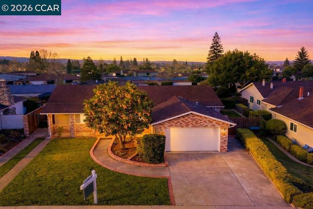 5510 Alaska Dr, Concord, CA 94521