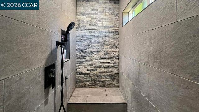 5510 Alaska Dr, Concord, CA 94521