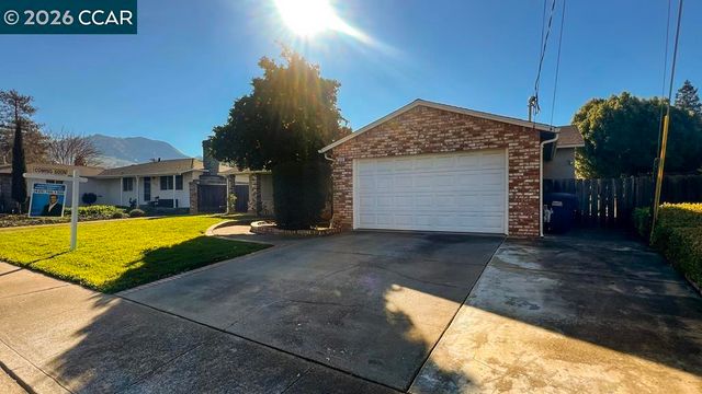 5510 Alaska Dr, Concord, CA 94521