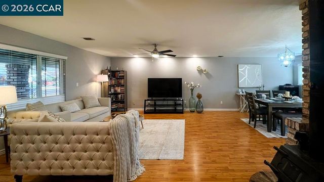 5510 Alaska Dr, Concord, CA 94521