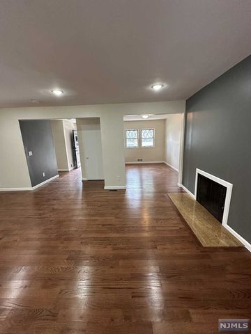 180 Kinderkamack Road, Hillsdale, NJ 07642