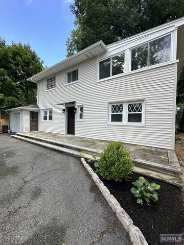180 Kinderkamack Road, Hillsdale, NJ 07642