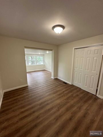 180 Kinderkamack Road, Hillsdale, NJ 07642
